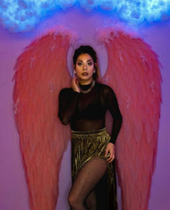 Selfish House of Selfies - Lady with angel wings